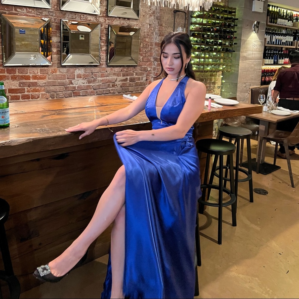 Evening blue dress. Worn once.
